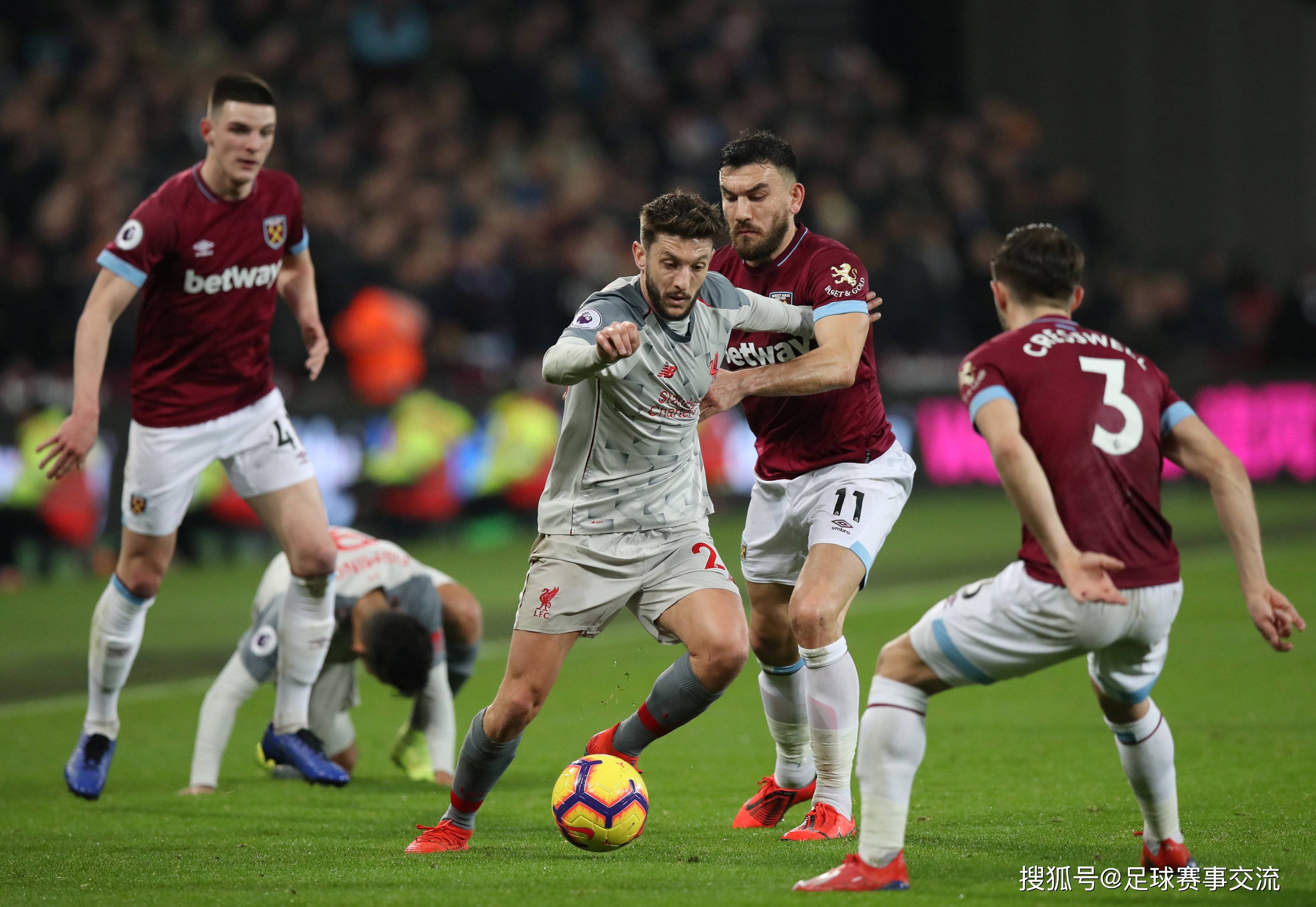 林智胜击出生涯第 290 支本垒打，超越张泰山成为中职全垒打王