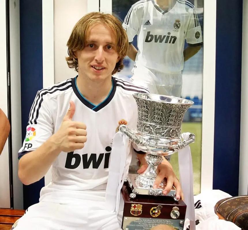 轮盘极端连号：概率事件为何被赋予意义？（当轮盘跑出极端连号：人们为何总爱为随机事件找意义？）