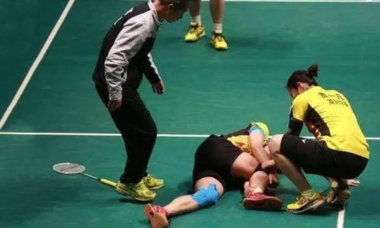 哪来的萌新敢和大佬掰手腕？率土之滨这位00后盟主可太有实力了！